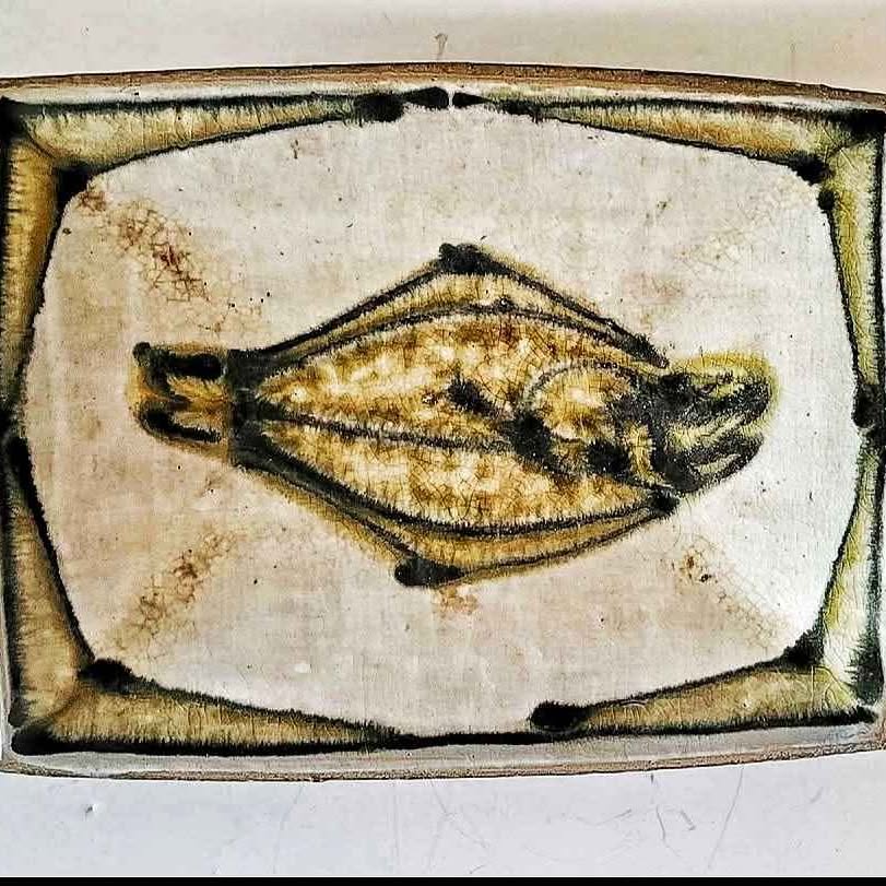 SMALL RECTANGULAR CHARGER HEAVY GLAZED CERAMIC MCM.