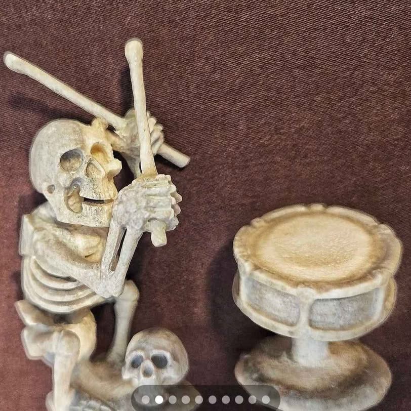 ESTEBAN NAJERA. 3 pcs made out from Antler, Zuni Fetish