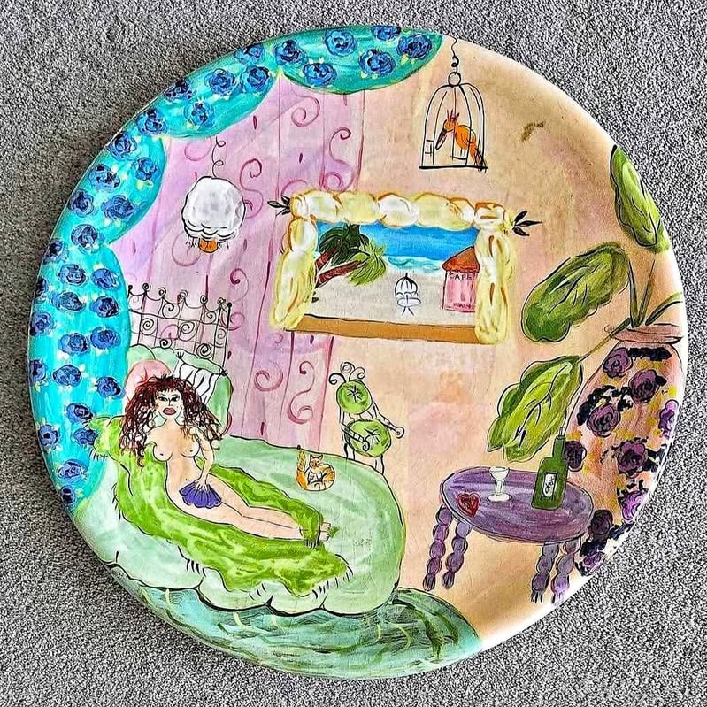 LESAL PLATE... JUST FUN, FUN, FUN ! FORCED CONVERSATION DECORATIVE PIECE.