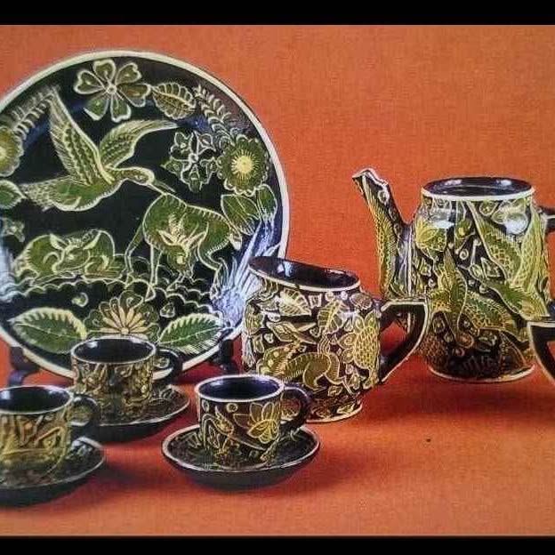 123 pieces, "FANTASIA" DISHES SET, 1920 TLAQUEPAQUE JALISCO, MEXICO
