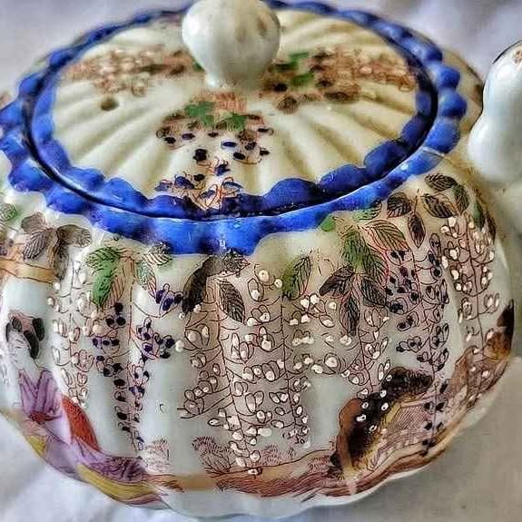 Antique Porcelain Satsuma Precursor Of KUTANI, Japanese. 1870s