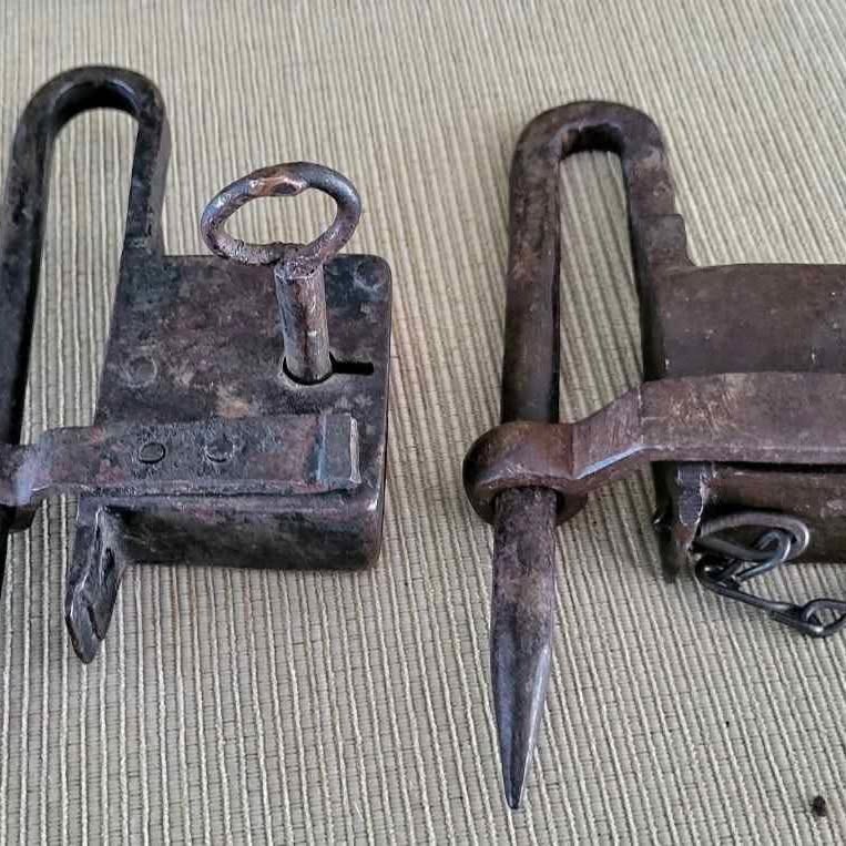 Set of 2 Iron padlock one with key and the other doesn't., Spanish colonial (late 1600s to early 17