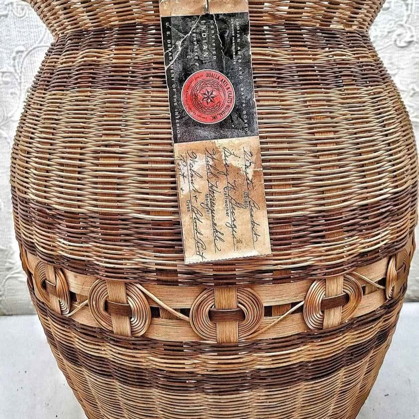 *TREASURE, CHEROKEE ART. THE LEGEND LUCY GEORGE