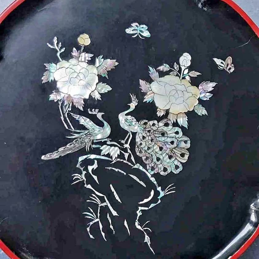 KOREAN /ASIAN MOTHER OF PEARL SERVING TRAY/ TABLE LAQUER FOLD UP Asian Black Lacquer Serving Tab...