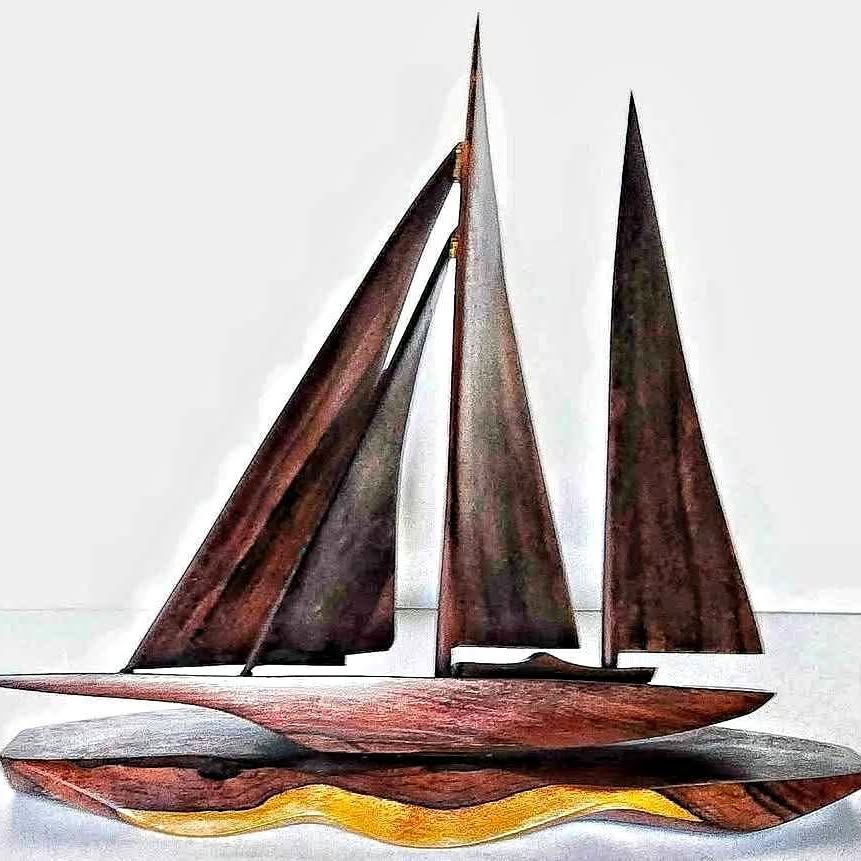 IF LIFE IS A REGATTA RACE IN WHICH WE ALL SAIL, THIS IS A STUNNING PIECE WITH UNFOLD SAILS FOR YOU..