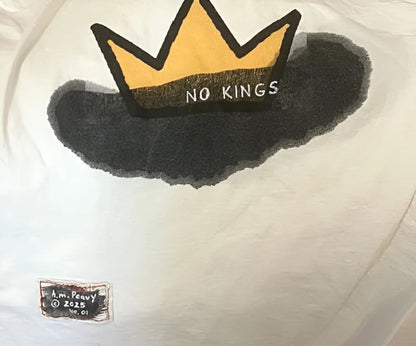 White t-shirt with gold crown and black ’no kings’ text design.