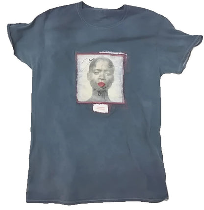Blue t-shirt with a portrait.