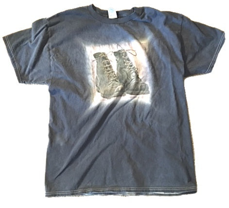 A7HMPV The Boot T Shirt™ Dusty Blue Dyed by h.m. Peavy™